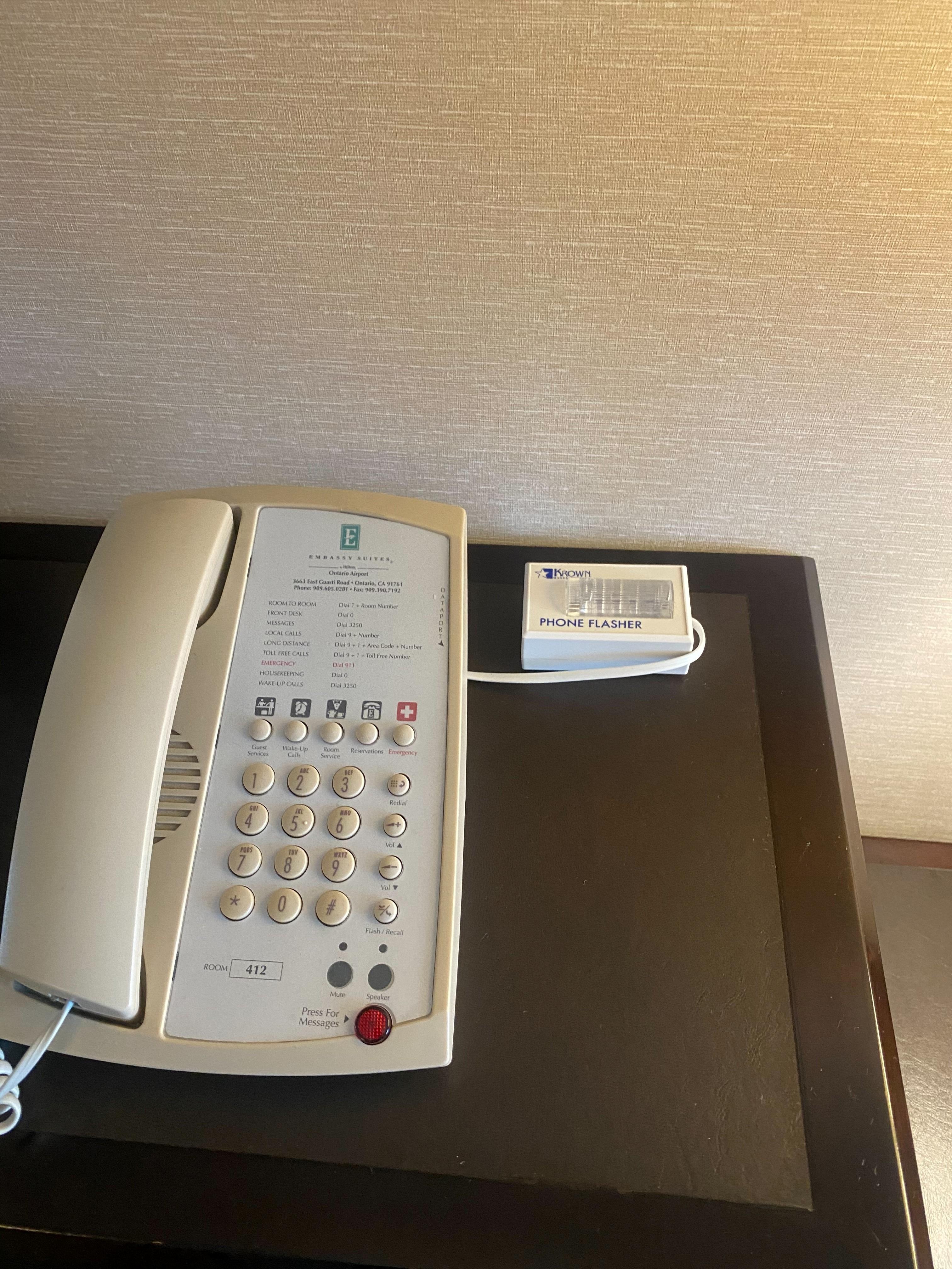 เอ็มบาสซี่ สวีทส์ ออนทาริโอ แอร์พอร์ต โฮเต็ล Hotel ออนตาริโอ ภายนอก รูปภาพ