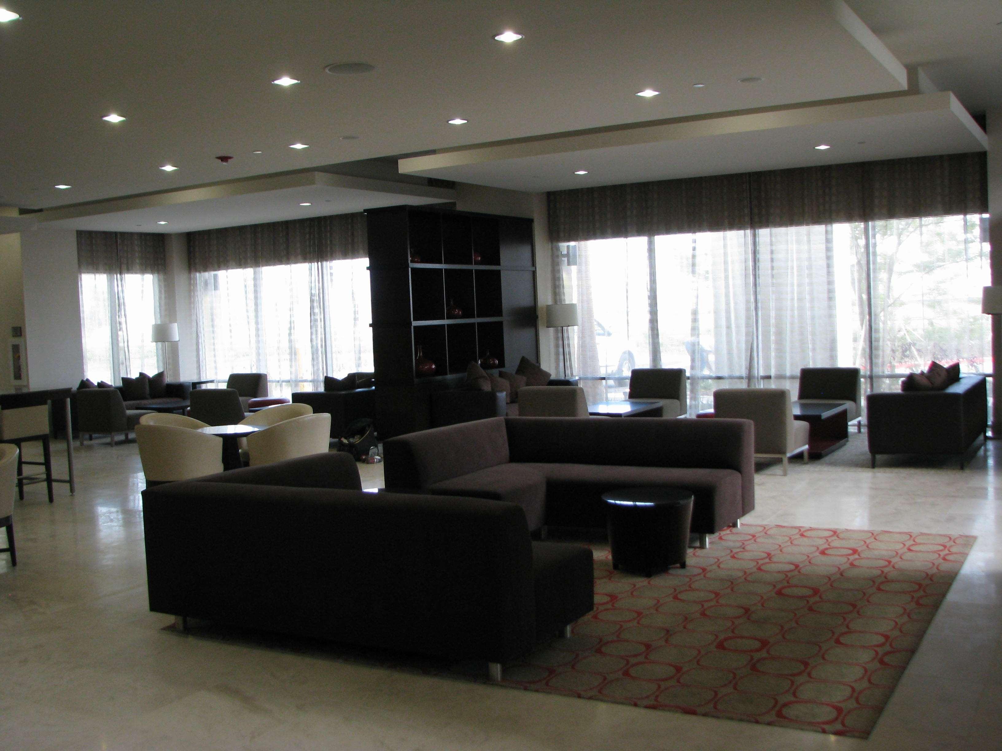 เอ็มบาสซี่ สวีทส์ ออนทาริโอ แอร์พอร์ต โฮเต็ล Hotel ออนตาริโอ ภายนอก รูปภาพ