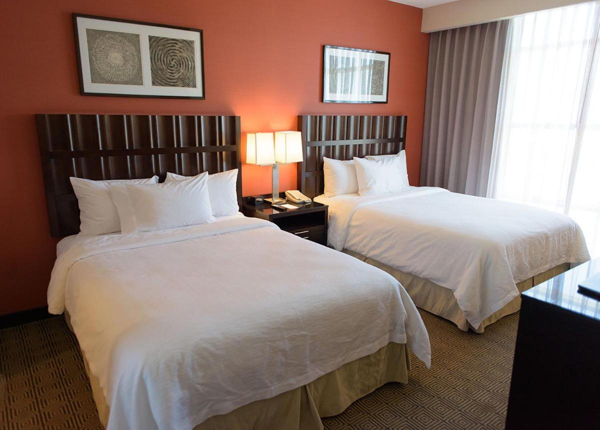 เอ็มบาสซี่ สวีทส์ ออนทาริโอ แอร์พอร์ต โฮเต็ล Hotel ออนตาริโอ ภายนอก รูปภาพ