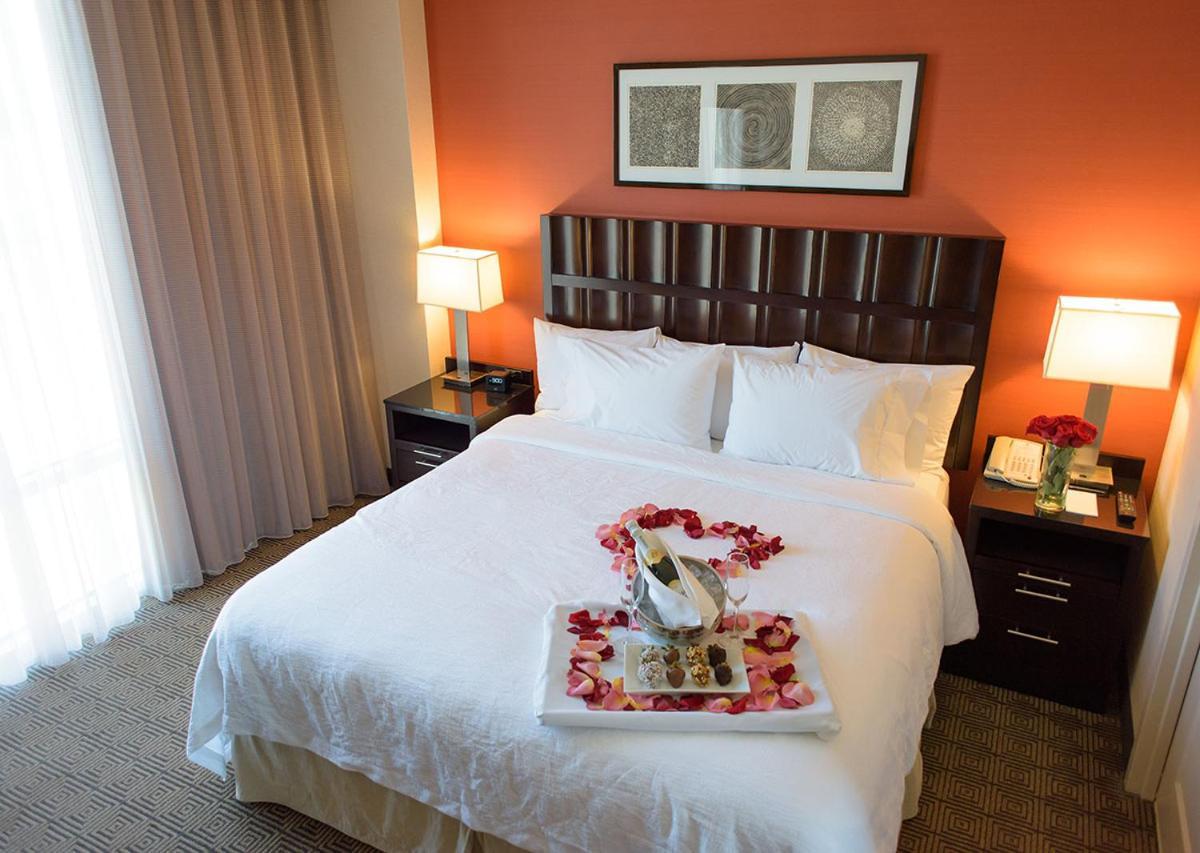เอ็มบาสซี่ สวีทส์ ออนทาริโอ แอร์พอร์ต โฮเต็ล Hotel ออนตาริโอ ภายนอก รูปภาพ