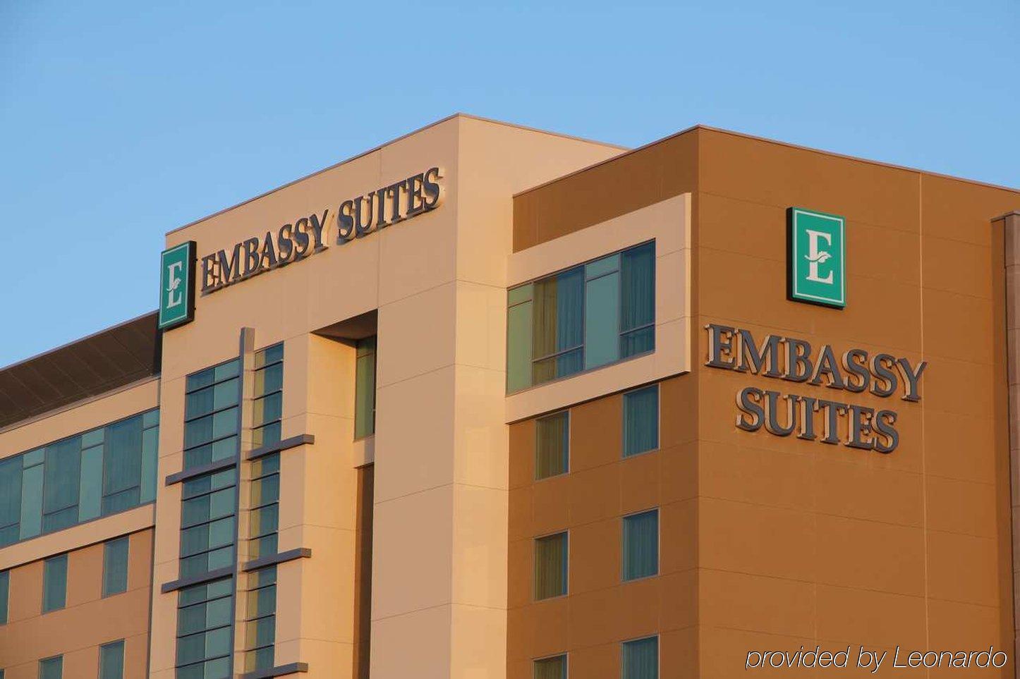 เอ็มบาสซี่ สวีทส์ ออนทาริโอ แอร์พอร์ต โฮเต็ล Hotel ออนตาริโอ ภายนอก รูปภาพ